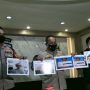 Kapolres Metro Jakarta Barat Kombes Pol Ady Wibowo (kiri) Kabid Humas Polda Metro Jaya Komisaris Besar Polisi Yusri Yunus (tengah) dan Kasat Narkoba Polres Metro Jakarta Barat Kompol Danang Setyo Pambudi saat menggelar konferensi pers di Mapolres Metro Jakarta Barat, Rabu (6/10/2021). ANTARA/ Walda
