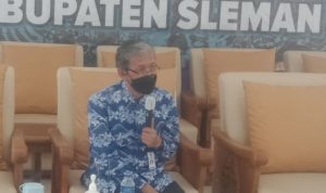 Plt Kepala Dinas Pertanian, Pangan dan Perikanan Kabupaten Sleman Suparmono. Foto ANTARA/Victorianus Sat Pranyoto.