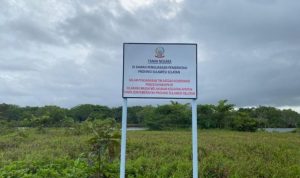 Cegah Penyerobotan, Pemprov Sulsel Pasang Ini di Lahan Milik Negera Papan bicara yang dipasang Pemprov Sulsel di Barombong, Makassar untuk menghindari konflik penyerobotan. ANTARA/HO-Humas Pemprov Sulsel.