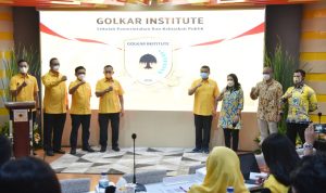Jajaran pengurus DPP Partai Golkar pada acaraPEndidikan Politik Golkar Institut