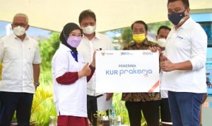 Program Kartu Prakerja Bentuk Kepedulian Pemerintah untuk Masyarakat Bertahan di Tengah Pandemi Penerima Program Kartu Prakerja yang terus digulirkan oleh pemerintah sampai saat ini