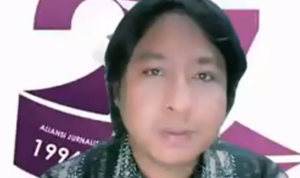 Hasil tangkapan Ketua Umum Aliansi Jurnalis Independen (AJI) Sasmito Madrim saat menjadi narasumber dalam webinar nasional bertajuk “Paradoks Kebebasan Berpendapat: Pembungkaman hingga Kekerasan terhadap Jurnalis” yang disiarkan secara langsung dalam kanal YouTube Aspirasi Online, dipantau dari Jakarta, Minggu (31/10/2021). ANTARA/Tri Meilani Ameliya