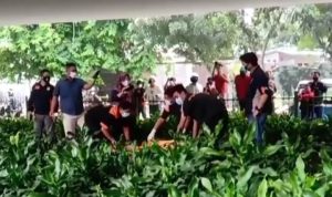 Jenazah Perempuan Tanpa Identitas Ditemukan di Kolong Fly Over Jenazah Perempuan Tanpa Identitas Ditemukan di Kolong Fly Over