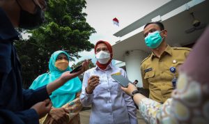 Tim Monitoring PHBS Jabar Klaim Pelaksanaan PTM di Kota Bandung Sudah Baik Tim PBHS Jabar ketika melakukan monitoring PTM di Kota Bandung