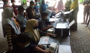 Warga antusias divaksin di Puskesmas Leuwigoong