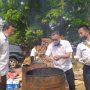 Disdukcapil Kota Cimahi Bakar Ribuan Keping KTP-el