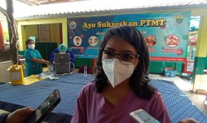 Uji Usap untuk Sekolah di Kecamatan Cicendo, UPT Akan Serahkan Hasil Sampling ke Lakes Jabar Uji Usap untuk Sekolah di Kecamatan Cicendo, UPT Akan Serahkan Hasil Sampling ke Lakes Jabar