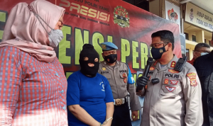 Polres Cirebon Bongkar Praktik Penyaluran TKI Ilegal Satreskrim Polres Cirebon Kota berhasil membongkar praktik penyaluran tenaga kerja Indonesia (TKI) ilegal yang melibatkan sebuah agen. (FOTO: DEDI HARYADI/RADARCIREBON.COM)