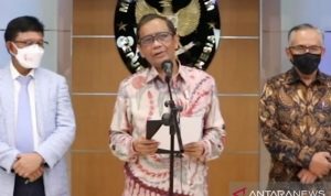 Mahfud MD Perintahkan Para Korban Pinjol Ilegal Gak Usah Bayar Hutang