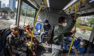 transjakarta layani penumpang kapasitas normal 100 persen