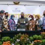 Diretur bank bjb bersama jajaran tetap optimis untuk terus meningkatkan pelayanan dan capaian kinerja yang meningkat.