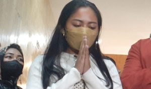 Mobil Selebgram Rachel Vennya Disita Polisi Rachel Vennya di Polda Metro Jaya, Jakarta Selatan, Kamis (21/10). Foto: Firda Junita/jpnn.com