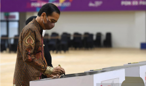 Presiden Jokowi Bangga Pakai Batik di Setiap Kesempatan