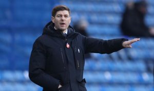 Manajer Rangers Steven Gerrard saat menyaksikan laga Scottish Premiership antara Rangers vs Celtic di Ibrox, Glasgow, Skotlandia, Inggris, pada 2 Januari 2021. ANTARA/REUTERS/Russell Cheyne.