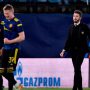 Manajer interim Manchester United Michael (kanan) saat pertandingan Grup F Liga Champions antara Manchester United kontra Villarreal di Estadio de la Ceramica, Villarreal, Spanyol, 23 November 23 (REUTERS/PABLO MORANO)
