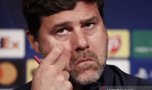 Manajer Paris Saint-Germain Mauricio Pochettino saat menghadiri jumpa pers di Stadion Parc des Princes, Paris, Prancis, Selasa (18/10/2021), sehari jelang menjamu RB Leipzig dalam laga lanjutan Grup A Liga Champions. (ANTARA/REUTERS/Benoit Tessier)