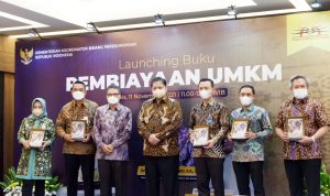 Bank bjb dan Bank Jateng Wakili BPD pada Peluncuran Buku Pembiayaan UMKM Menko Airlangga Bank bjb dan Bank Jateng Wakili BPD pada Peluncuran Buku Pembiayaan UMKM Menko Airlangga