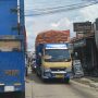 Kendaraan Besar Bermuatan 8 Ton Dilarang Melintasi Jalan Parakanmuncang, Catat Pola Waktunya