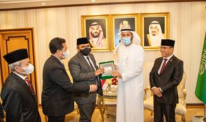 Menteri Agama Yaqut Cholil Qoumas beserta romobongan pejabat Kementerian Agama saat melakukan kunjungan kerja ke Arab Saudi. (ANTARA/HO-Kemenag)