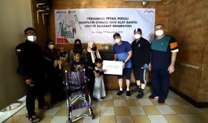 PT Pertamina Retail Salurkan CSR Kepada Yayasan Pengelola Disabilitas PT Pertamina Retail berikan CSR untuk membantu masyarakat dari berbagai aspek pendidikan, kesehatan dan sosial masyarakat