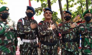 Pakai Seragam Lengkap di HUT Brimob Ke-76, Umuh Muchtar: Semoga Tetap Berjaya Pakai Seragam Lengkap di HUT Brimob Ke-76, Umuh Muchtar: Semoga Tetap Berjaya
