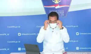 Tangkapan layar Juru Bicara Satgas Penanganan COVID-19 Prof Wiku Adisasmito dalam konferensi pers yang diikuti secara daring di Jakarta, Selasa (16/11/2021). (ANTARA/ Zubi Mahrofi) penambahan kasus covid-19