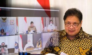 Menteri Koordinator Bidang Perekonomian Airlangga Hartarto ketika menghadiri web binar tentang UMKM di Indonesia