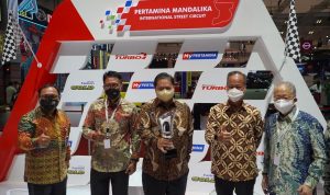 Dukung Industri Otomotif Berkembang, Pemerintah Bebaskan PPnBM 100 Persen Menteri Koordinator Bidang Perekonomian Airlangga Hartarto saat membuka Pameran Gaikindo Indonesia International Auto Show (GIIAS) 2021