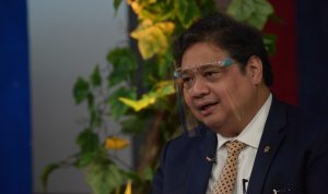 Teknologi AI Harus Berikan Manfaat untuk Pembangunan Nasional Pemanfaatan teknologi Artivicial Intelegent (AI) akan dikembangkan menurut Menteri Koordinator Bidang Perekonomian Airlangga Hartarto