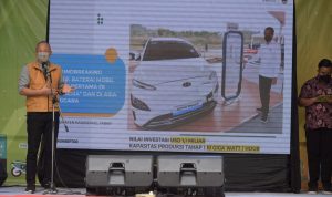Pameran Kendaraan Listrik Pertama Digelar di Bandung, Disini Tempatnya Sekda Jabar menghadiri undangan pembukaan pameran mobil listrik di Ciwalk Bandung