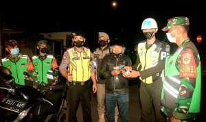Tim gabungan razia geng motor menemukan senjata Air Softgun di salah satu pengendara