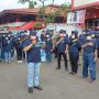 Suasana pelaksanaan deklarasi Sandiaga Uno jadi Capres di Pasar Antri Cimahi, Senin (1/11). (Intan Aida/Jabar Ekspres)