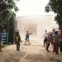 Gudang Ikan di Cirebon Terbakar, Blower Keluarkan Asap Tebal