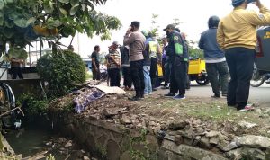 Dua Pelajar SMP di Rancaekek Terperosok ke Dalam Selokan Saat Kendarai Motor, Satu Orang Meninggal