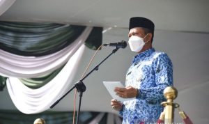 ASN di Kabupaten Bandung Wajib Nyanyi Lagu Indonesia Raya Sebelum Kerja Bupati Bandung Dadang Supriatna. ANTARA/HO-Humas Pemkab Bandung