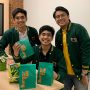 Tiga mahasiswa Universitas Padjadjaran (Unpad) yang sekaligus menjadi pengusaha makanan bermerek dagang Burgerchill mendapatkan beasiswa dari BRI
