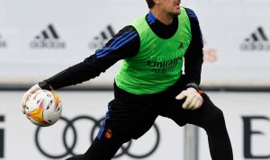 Penjaga gawang Real Madrid, Thibaut Courtois. (Twitter/@realmadriden)