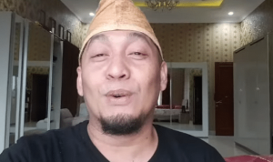 Ustad Ujang Busthomi