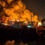 kapal nelayan terbakar pelabuhan tegal