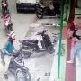 Suami Istri Bawa Bayi Datang ke Masjid Lalu Curi Sepatu dan Helm Jamaah