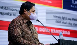 Menteri koordinasi Bidang Ekonomi Airlangga Hartarto ketika menghadiri seminar