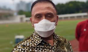 pertandingan dengan penonton stadion si jalak harupat liga indonesia pssi
