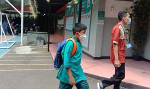 Covid-19 di Sekolah Meningkat, Total 54 Sekolah di Bandung Hentikan PTM Dok. Siswa yang melaksanakan PTM terbatas di Kota Bandung. Foto. Sandi Nugraha ptm covid-19 di sekolah bandung