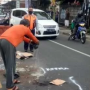 Dua Pengendara Motor Terlindas Truk setelah Gagal Salip Angkot