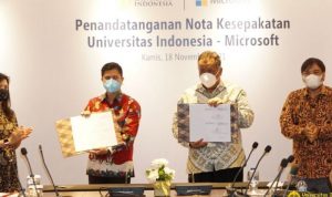 Penandatangan kerja sama antara Universitas Indonesia dan Microsoft Indonesia. (ANTARA/HO-Humas UI)