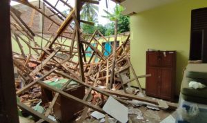 Hujan Angin, Ruang Kelas SMPN 1 Cimaragas Ambruk sekolah ambruk