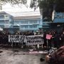 demo mahasiswa UNLA