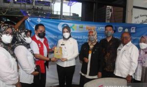 Kabupaten Bekasi Mulai Dirikan Kawasan Layak Anak Deklarasi Tim Pembina Usaha Kesehatan Sekolah-Madrasah di District 1 Meikarta atas inisiasi Lippo Cikarang bersama Dinas Pemberdayaan Perempuan dan Anak Kabupaten Bekasi. ANTARA/Pradita Kurniawan Syah