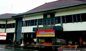 Capaian Kejaksaan Negeri Kabupaten Bekasi Sepanjang 2021 Kantor Kejaksaan Negeri Kabupaten Bekasi, Jawa Barat di Komplek Perkantoran Pemerintah Kabupaten Bekasi, Desa Sukamahi, Kecamatan Cikarang Pusat. (ANTARA/Pradita Kurniawan Syah).