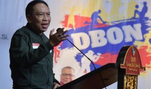 Menpora Zainudin Amali memberikan sambutan dalam acara Webinar Nasional Hybird Desain Besar Olahraga Nasional (DBON) 2021 di Sanur, Bali, Rabu (1/12/2021). (ANTARA/HO-Kemenpora)